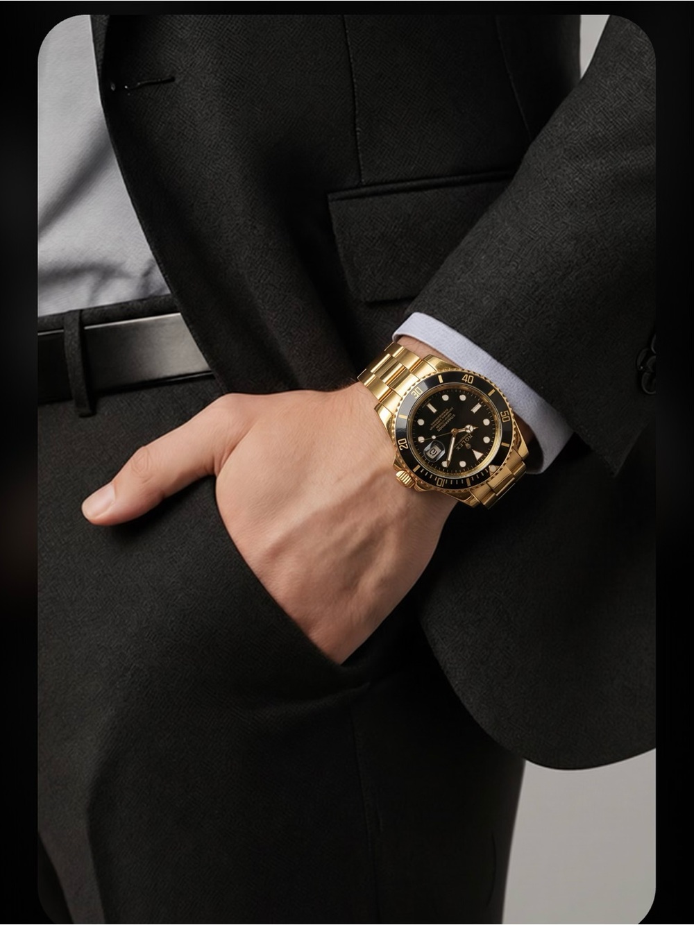 Dial up Gold and Black Submariner-Style Men's Watch